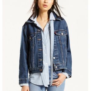 NWOT Levi’s Ex-Boyfriend Trucker Jacket